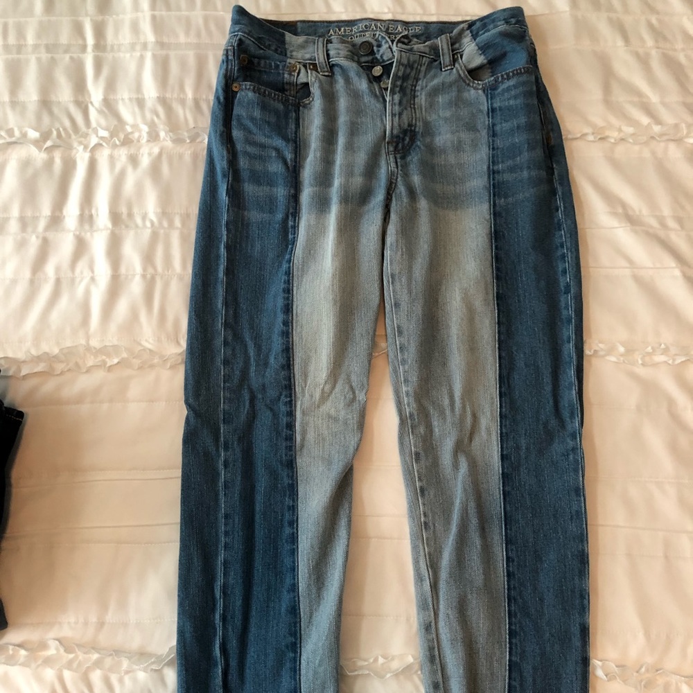 Adorable two toned American eagle jeans